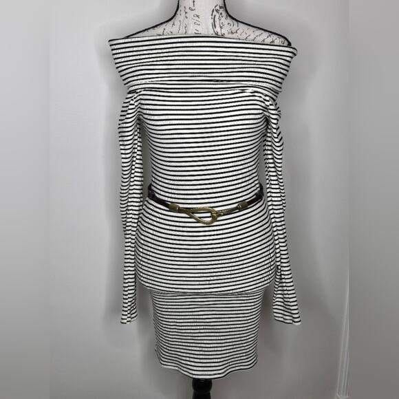 Socialite Womens Black and White Striped Off the Shoulder Fitted Dress Size S - Picture 1 of 7